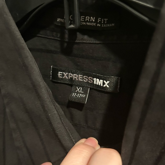 Black XL men’s dress shirt - Picture 2 of 2